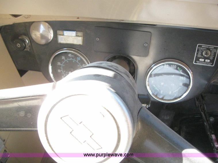 image for item 7716 1990 Chevrolet B6P042 35 passenger school bus