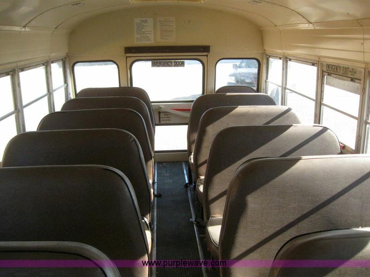 image for item 7716 1990 Chevrolet B6P042 35 passenger school bus