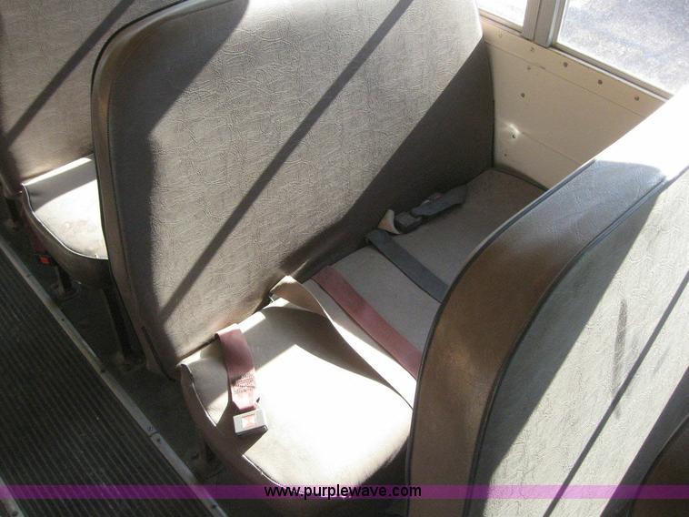 image for item 7716 1990 Chevrolet B6P042 35 passenger school bus