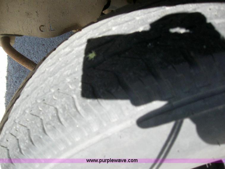 image for item 7719 1987 Chevrolet R30 Custom Deluxe box truck