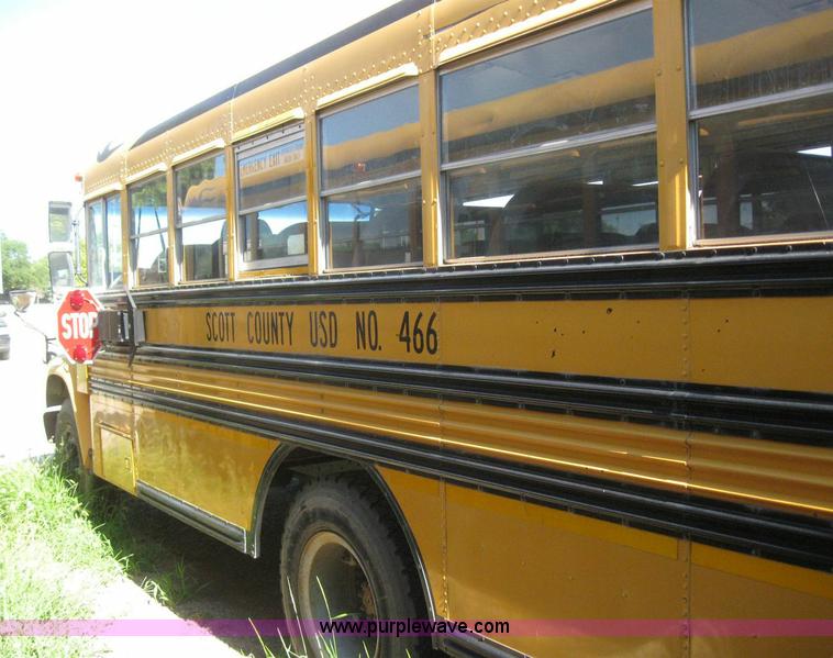 image for item 7720 1995 Ford B800 35 passenger school bus