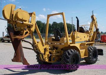 image for item 1000 1999 Vermeer V8550A vibratory plow