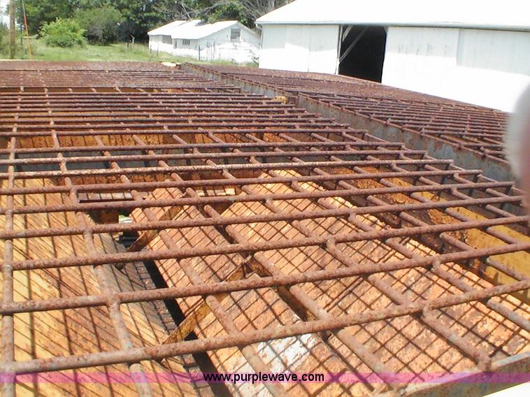 image for item 1003 1973 GMC 6000 truck