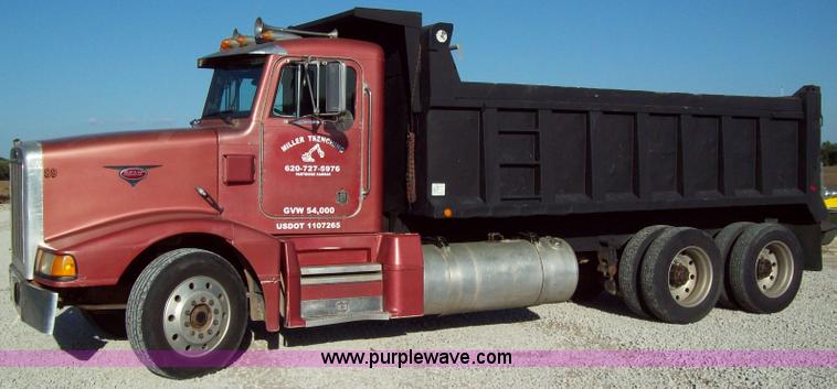 image for item 1007 1989 Peterbilt Conventional 377 dump truck