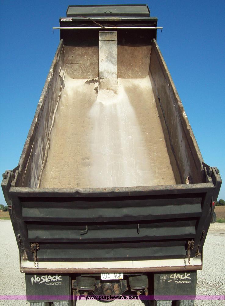 image for item 1007 1989 Peterbilt Conventional 377 dump truck