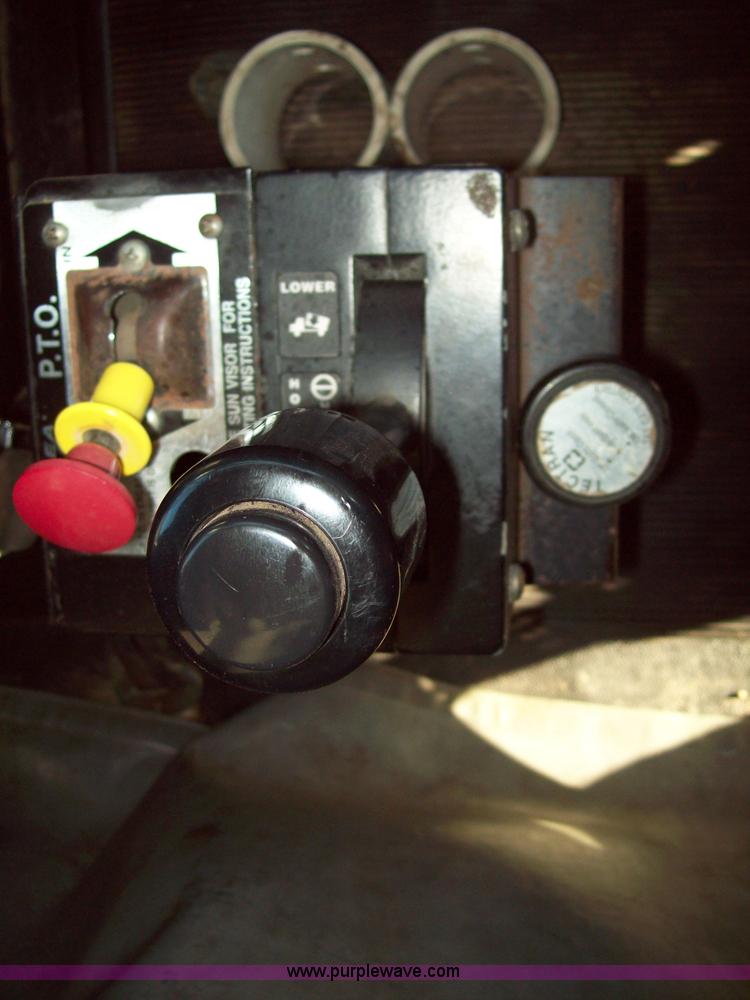 image for item 1007 1989 Peterbilt Conventional 377 dump truck