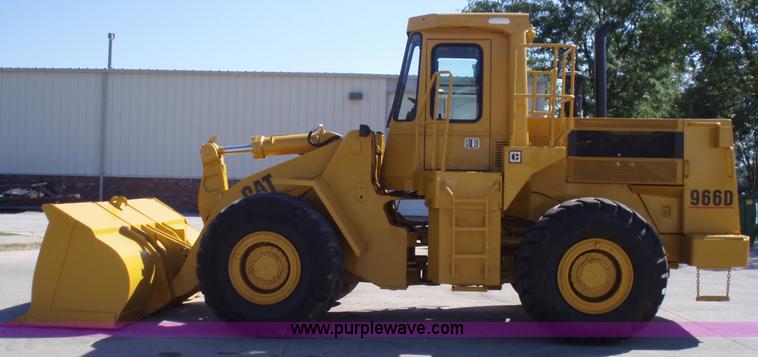 image for item 1750 1982 Caterpillar 966D wheel loader