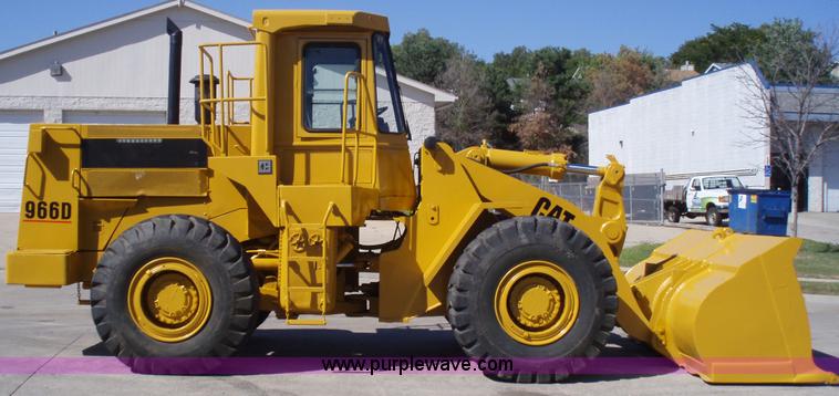 image for item 1750 1982 Caterpillar 966D wheel loader