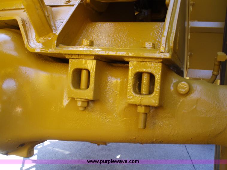 image for item 1750 1982 Caterpillar 966D wheel loader