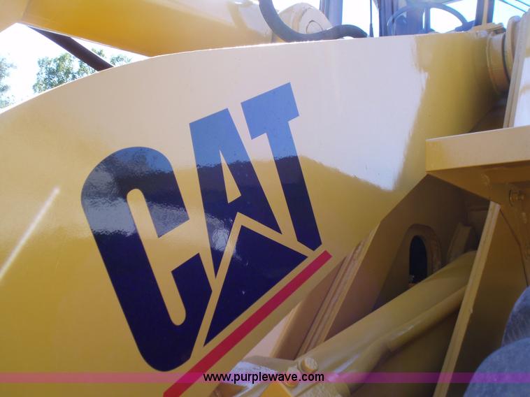 image for item 1750 1982 Caterpillar 966D wheel loader