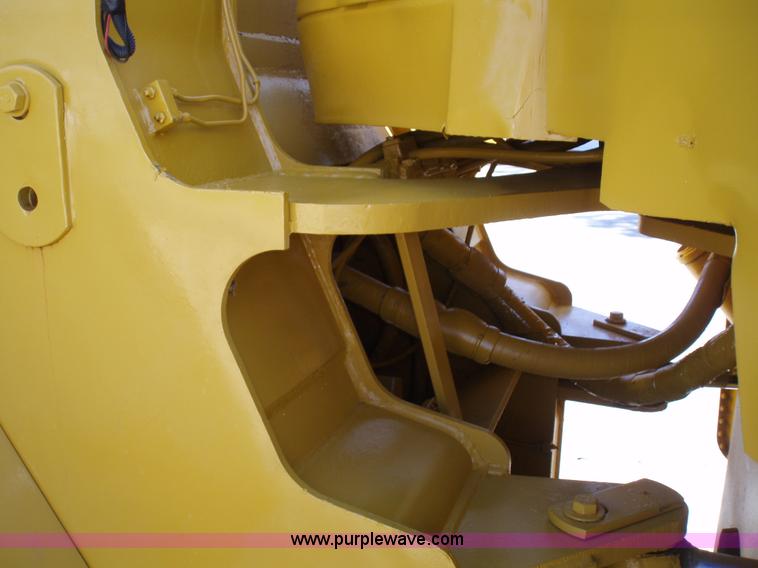 image for item 1750 1982 Caterpillar 966D wheel loader