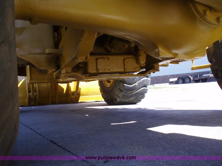 image for item 1750 1982 Caterpillar 966D wheel loader