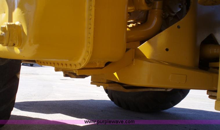 image for item 1750 1982 Caterpillar 966D wheel loader