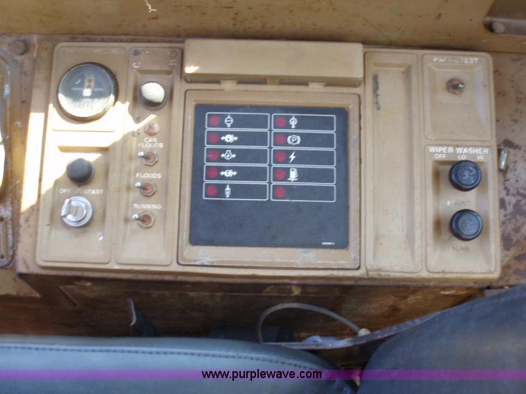 image for item 1750 1982 Caterpillar 966D wheel loader