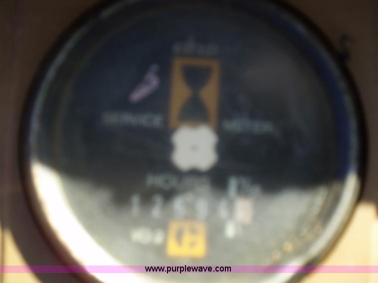 image for item 1750 1982 Caterpillar 966D wheel loader