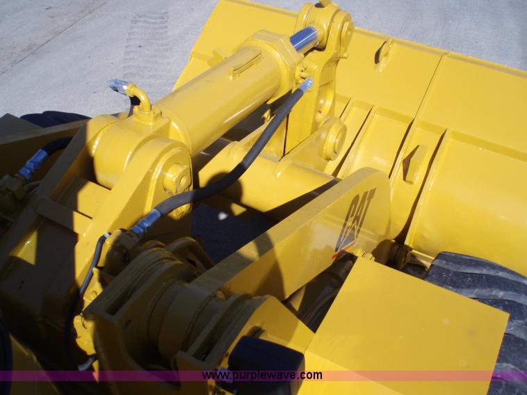 image for item 1750 1982 Caterpillar 966D wheel loader