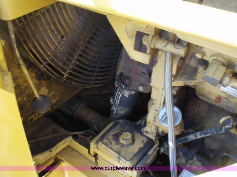 image for item 1750 1982 Caterpillar 966D wheel loader