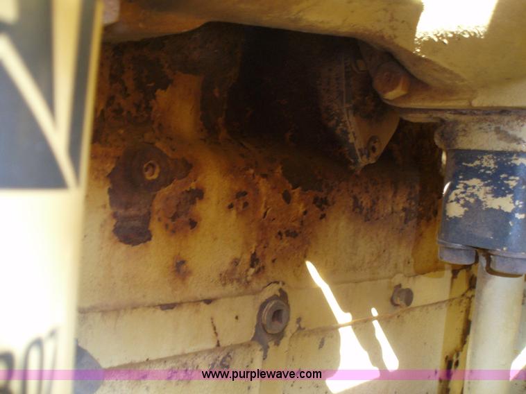 image for item 1750 1982 Caterpillar 966D wheel loader