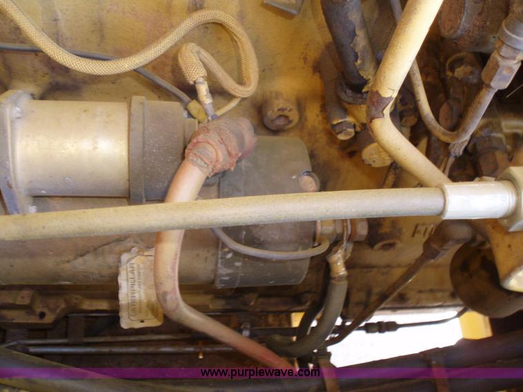 image for item 1750 1982 Caterpillar 966D wheel loader