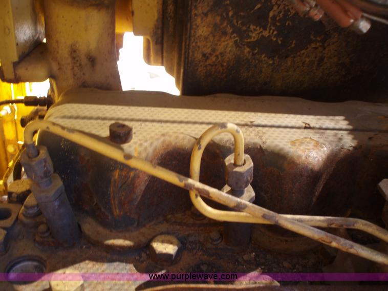 image for item 1750 1982 Caterpillar 966D wheel loader