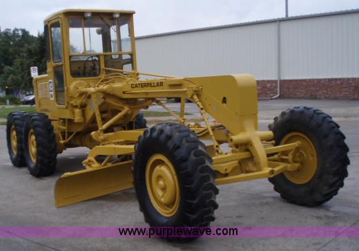 image for item 1751 1969 Caterpillar 120 motor grader