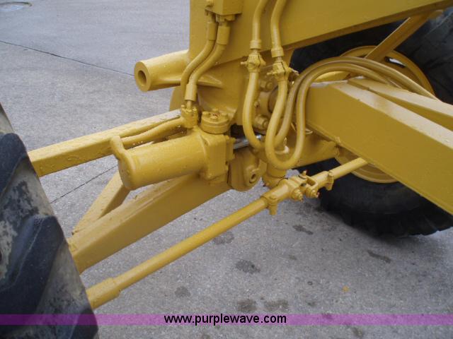 image for item 1751 1969 Caterpillar 120 motor grader