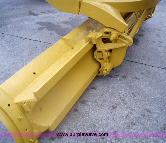 image for item 1751 1969 Caterpillar 120 motor grader