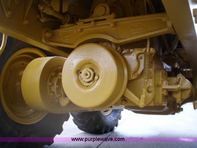 image for item 1751 1969 Caterpillar 120 motor grader