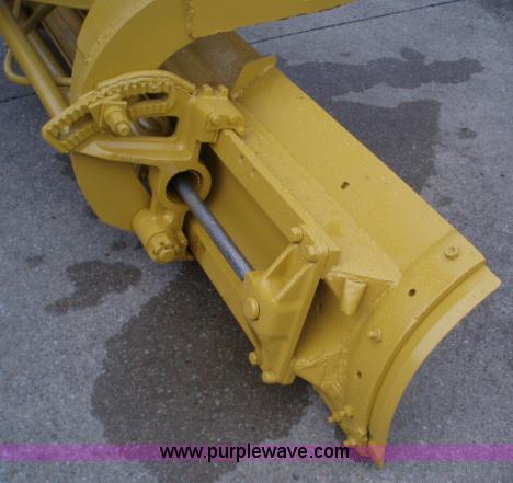 image for item 1751 1969 Caterpillar 120 motor grader