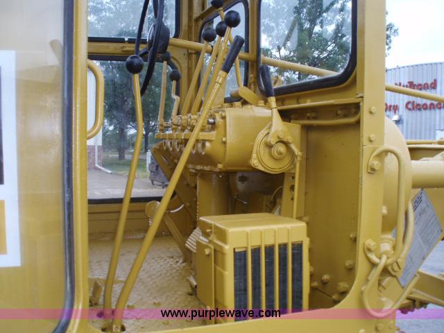 image for item 1751 1969 Caterpillar 120 motor grader