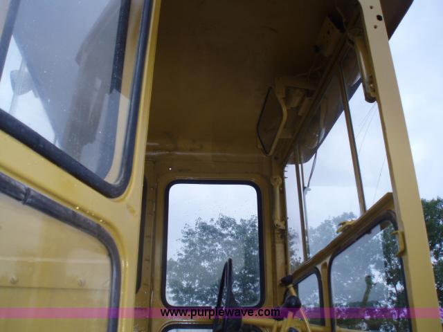 image for item 1751 1969 Caterpillar 120 motor grader