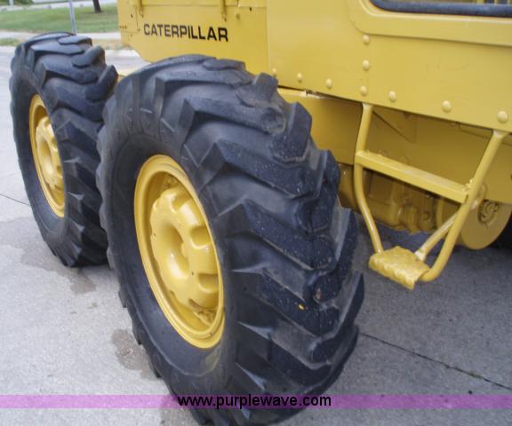 image for item 1751 1969 Caterpillar 120 motor grader