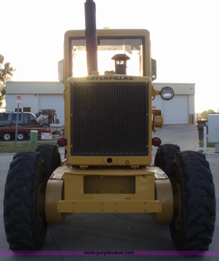 image for item 1752 1969 Caterpillar 14E motor grader
