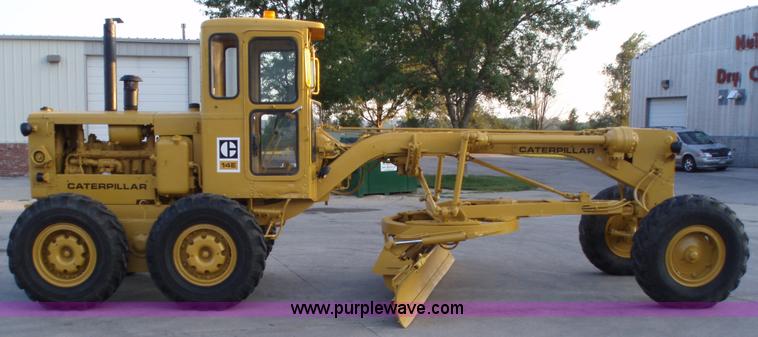 image for item 1752 1969 Caterpillar 14E motor grader