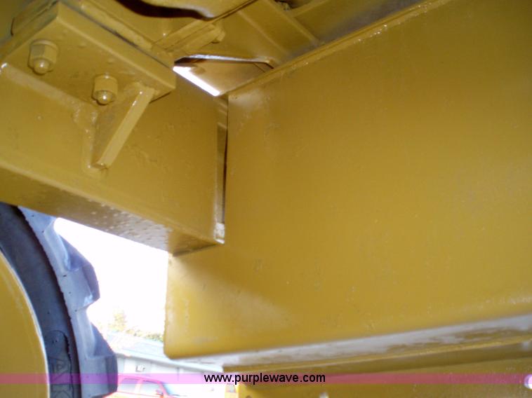 image for item 1752 1969 Caterpillar 14E motor grader