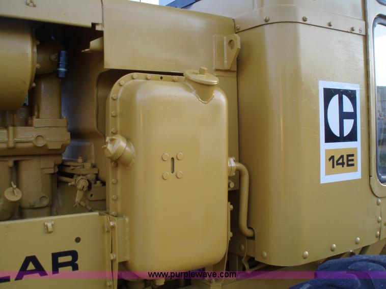 image for item 1752 1969 Caterpillar 14E motor grader