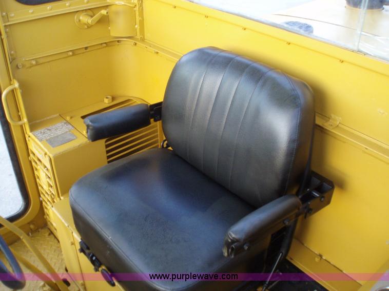 image for item 1752 1969 Caterpillar 14E motor grader