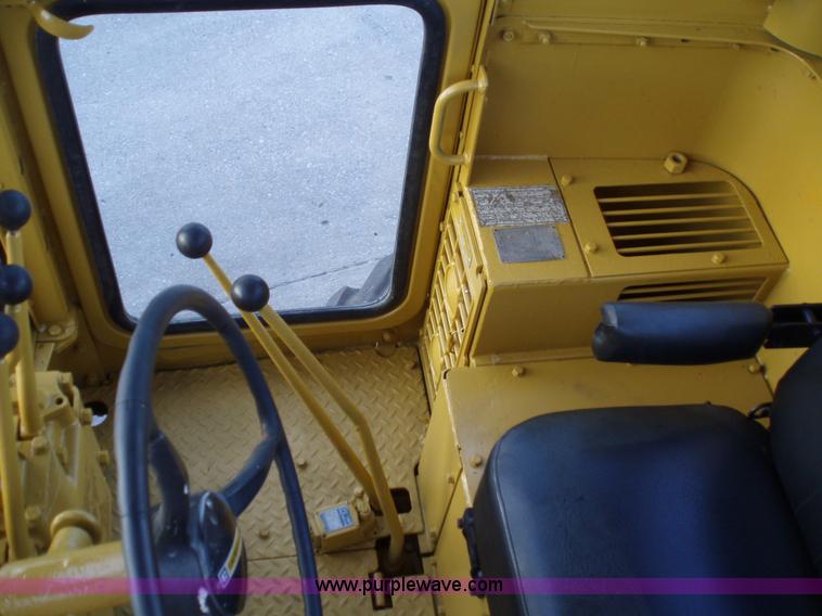 image for item 1752 1969 Caterpillar 14E motor grader