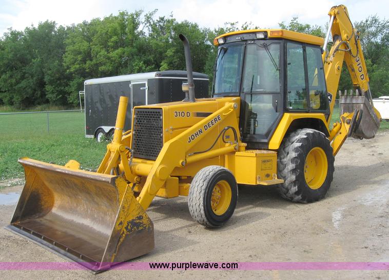 image for item 2045 1992 John Deere 310D back hoe