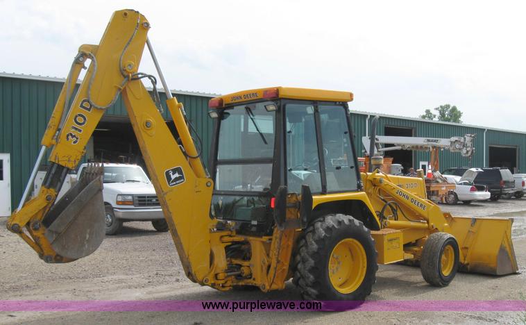 image for item 2045 1992 John Deere 310D back hoe