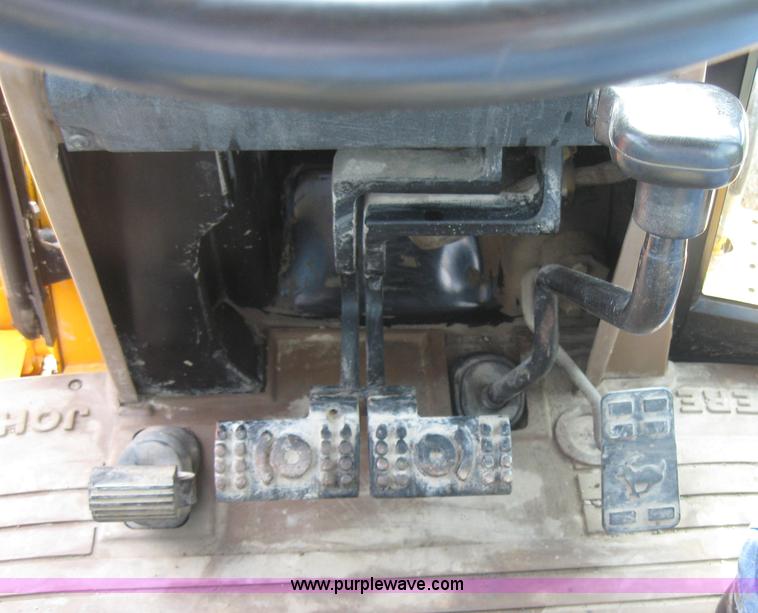 image for item 2045 1992 John Deere 310D back hoe