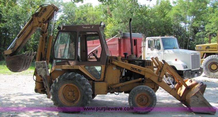 image for item 3034 Case 580E loader backhoe