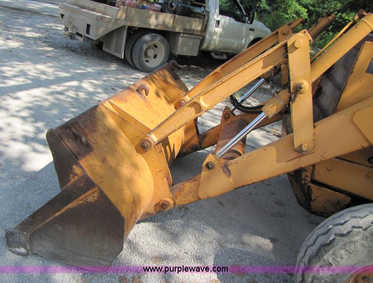 image for item 3034 Case 580E loader backhoe