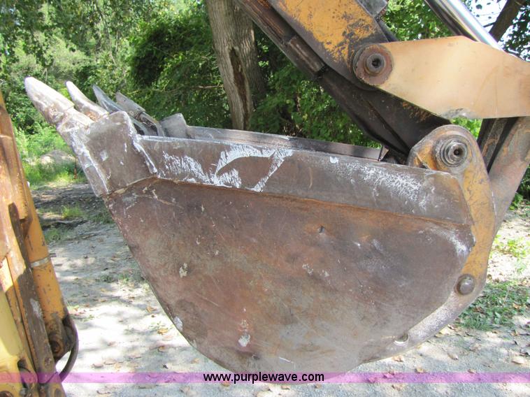 image for item 3034 Case 580E loader backhoe
