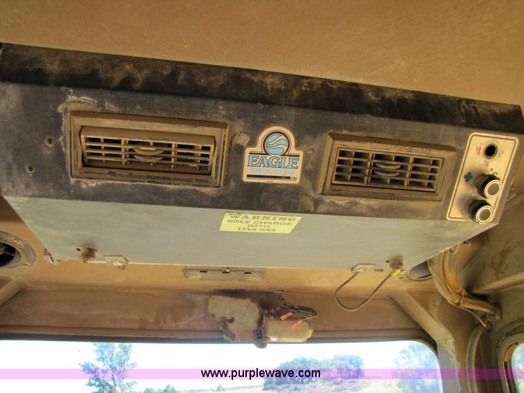 image for item 3055 1988 Caterpillar D400 6x6 dump truck