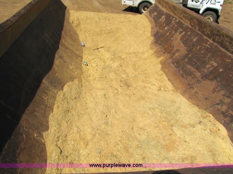 image for item 3055 1988 Caterpillar D400 6x6 dump truck