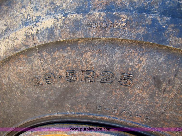 image for item 3055 1988 Caterpillar D400 6x6 dump truck