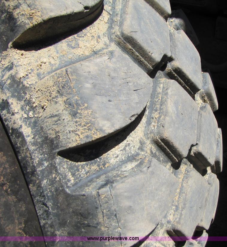 image for item 3055 1988 Caterpillar D400 6x6 dump truck