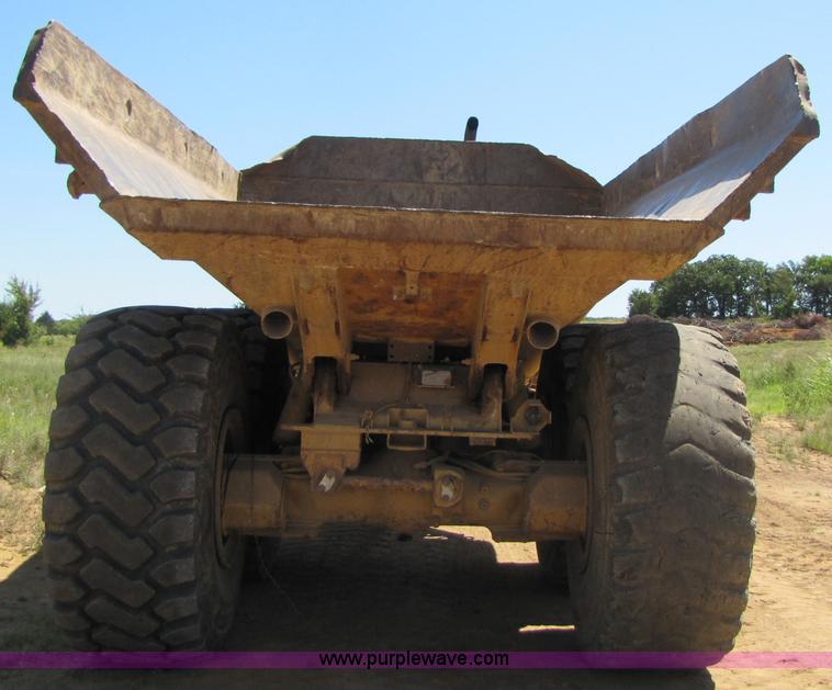 image for item 3056 1991 Caterpillar D400D 6x6 dump truck