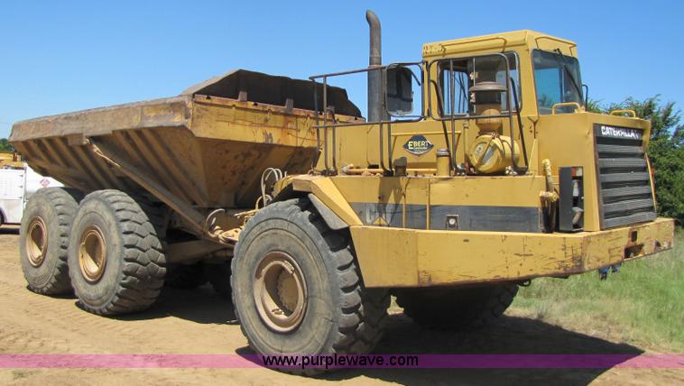 image for item 3056 1991 Caterpillar D400D 6x6 dump truck